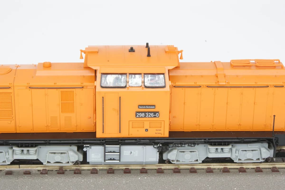 Brawa V298 326-0 Diesellock der DR mit DCC Decoder – Bild 3