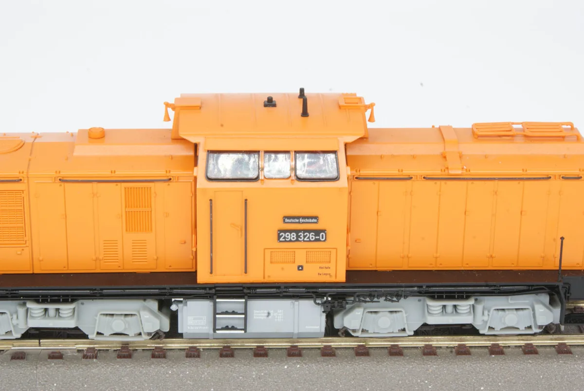Brawa V298 326-0 Diesellock der DR mit DCC Decoder – Bild 3