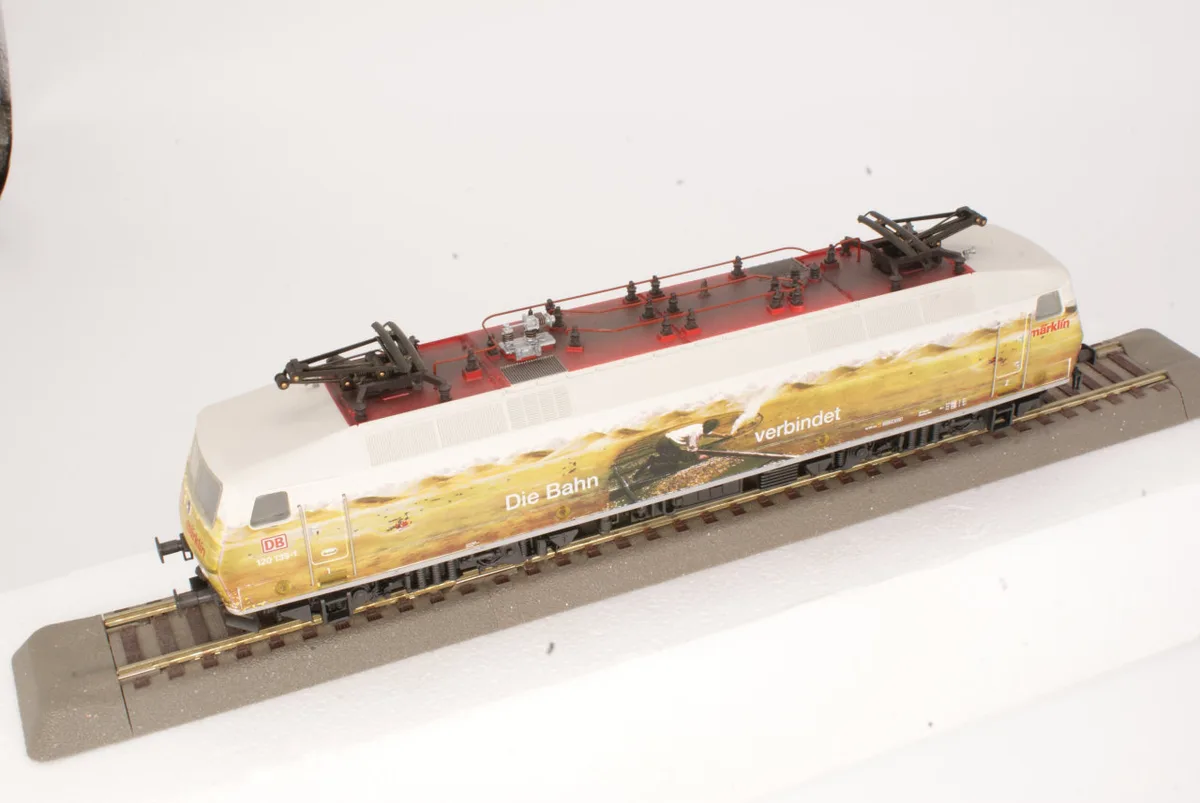 BR 120 Trix 22556 "Kunstlok" – Bild 3